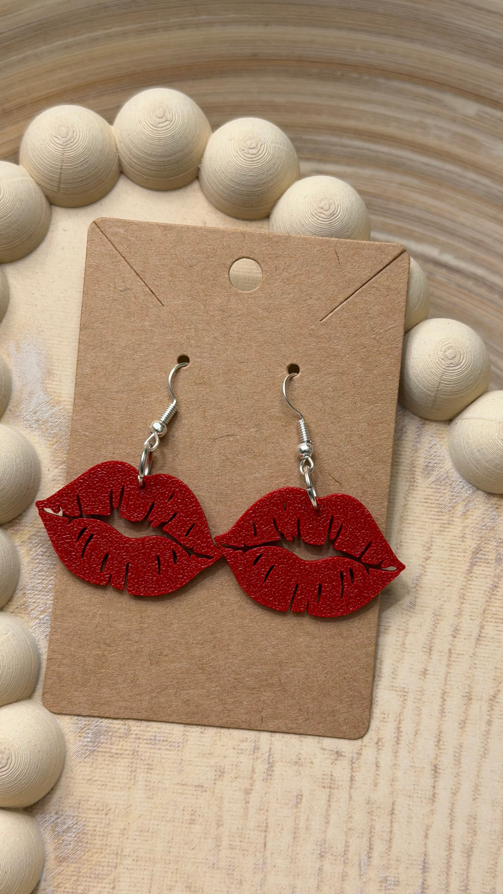 Kiss-shaped earrings