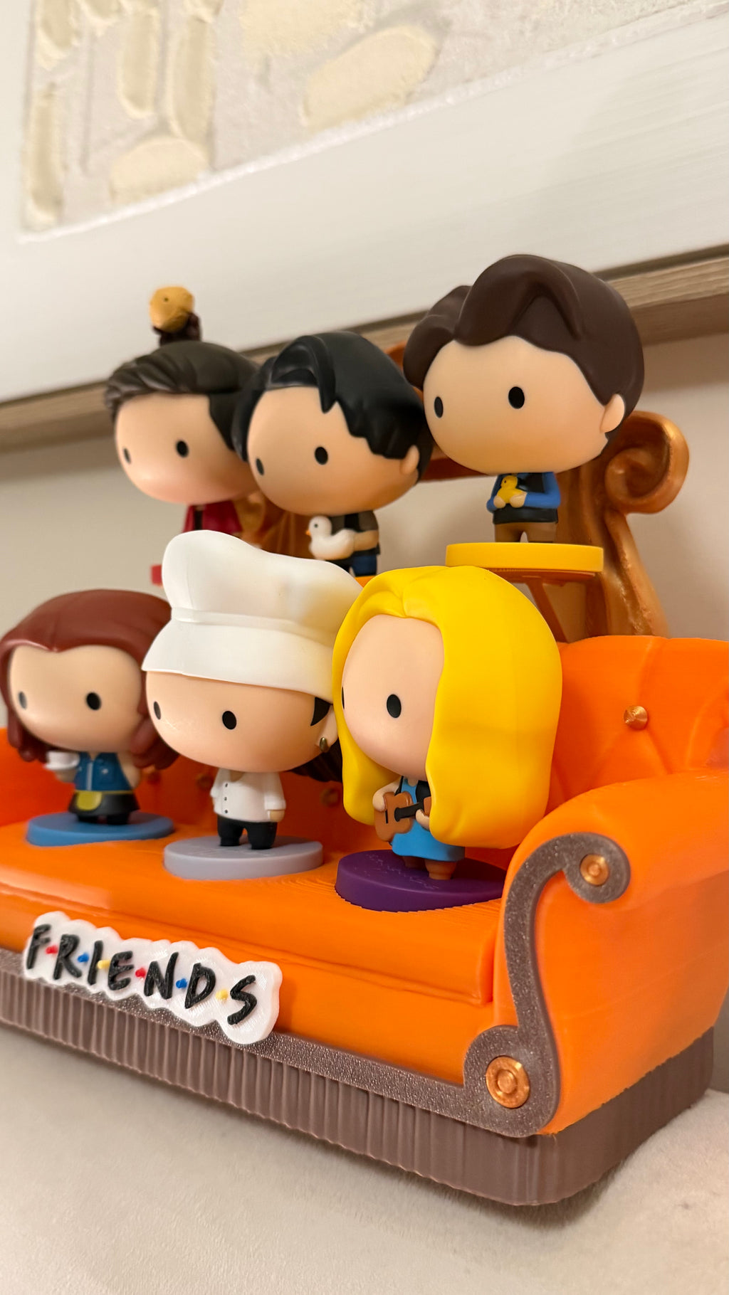 Friends - Display Sofa